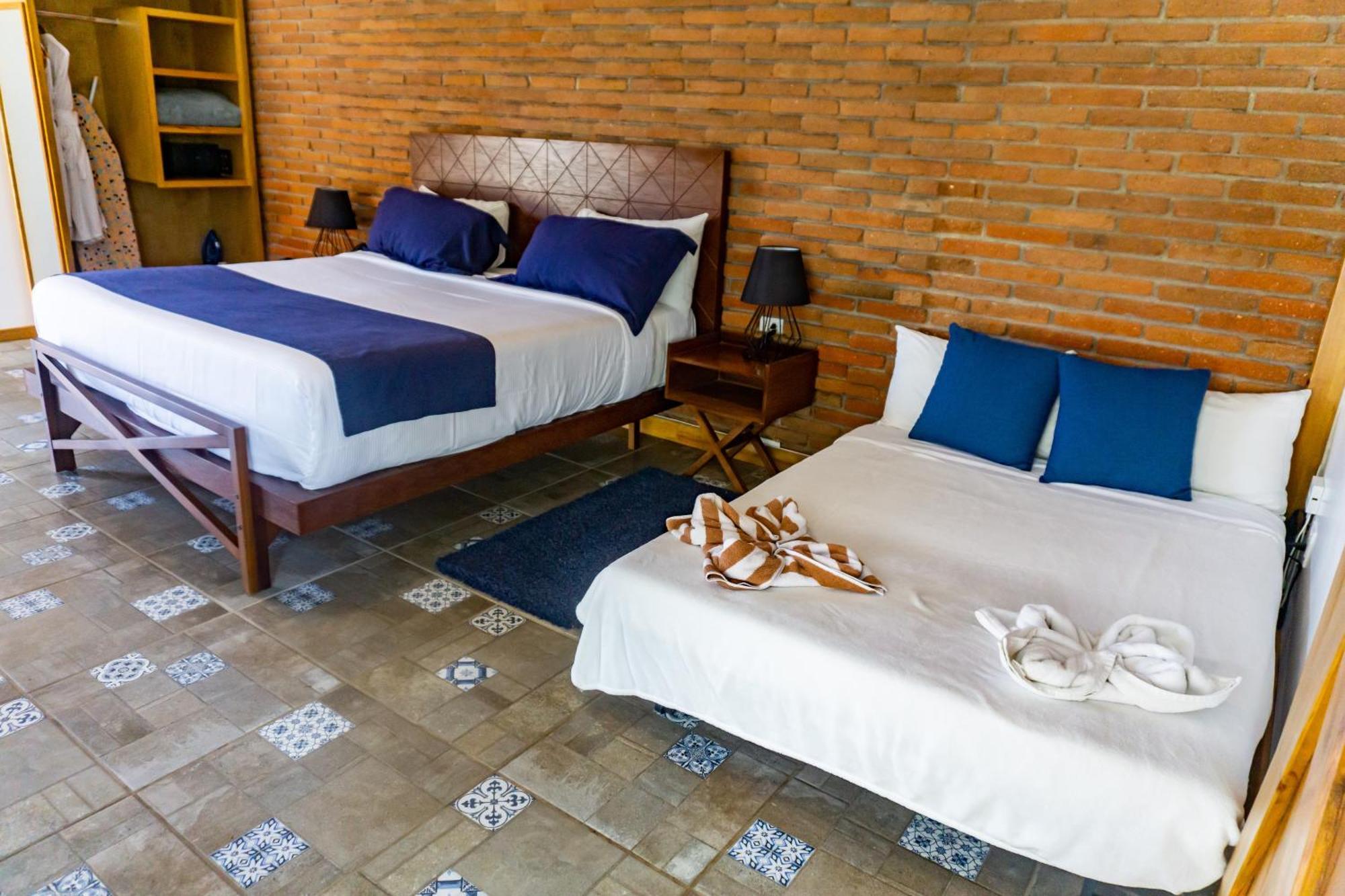 Ojo Azul Resort บาเย เด กัวลาลูเป ภายนอก รูปภาพ